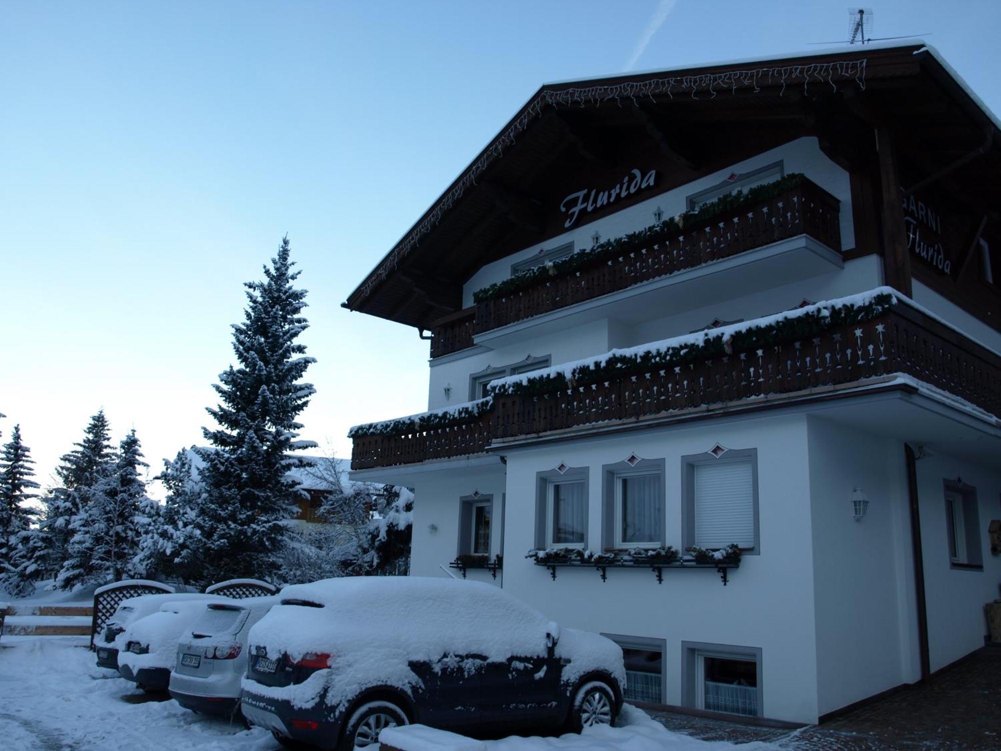 Garni Flurida Bed & Breakfast Selva di Val Gardena Exterior photo