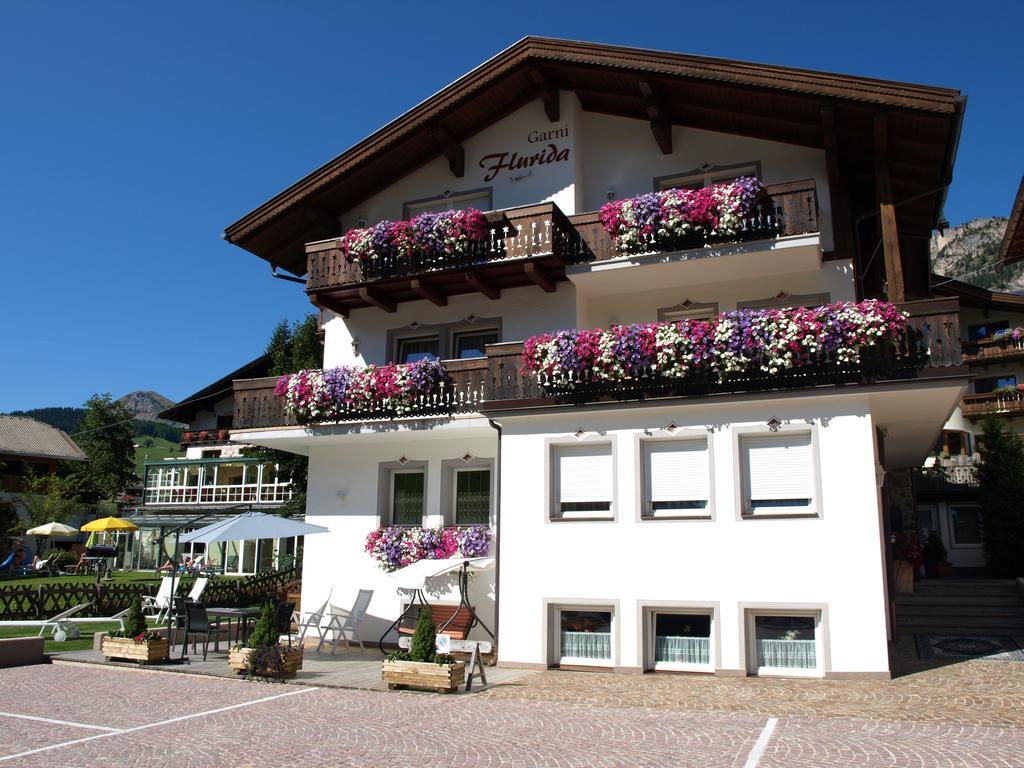 Garni Flurida Bed & Breakfast Selva di Val Gardena Exterior photo